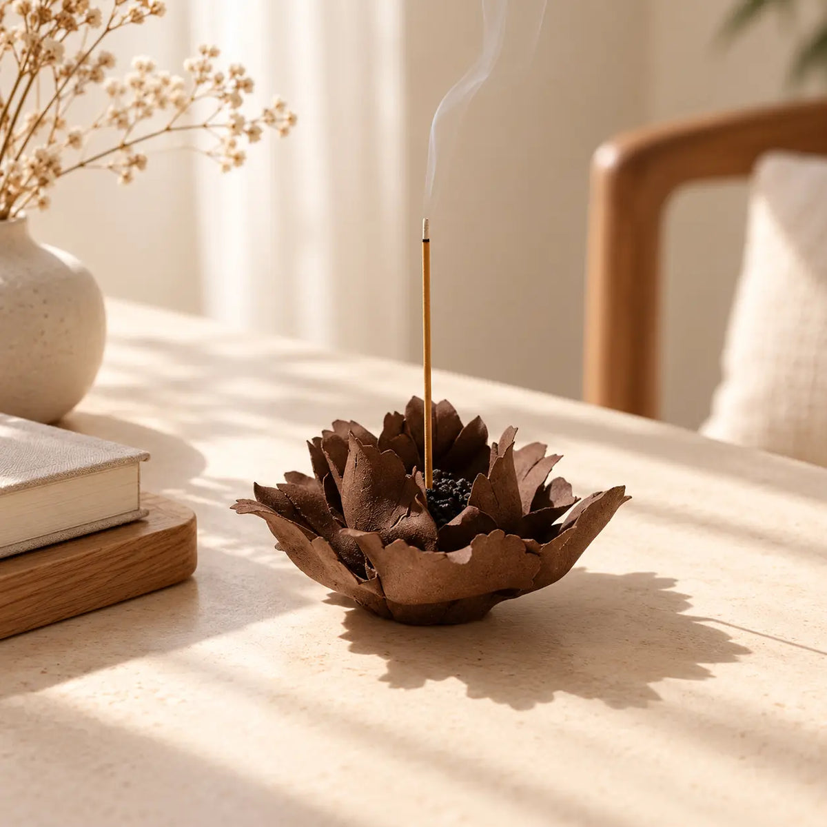 MORIVA-20261021-P005-04 | Hand-Pinched Porcelain Flower Incense Holder